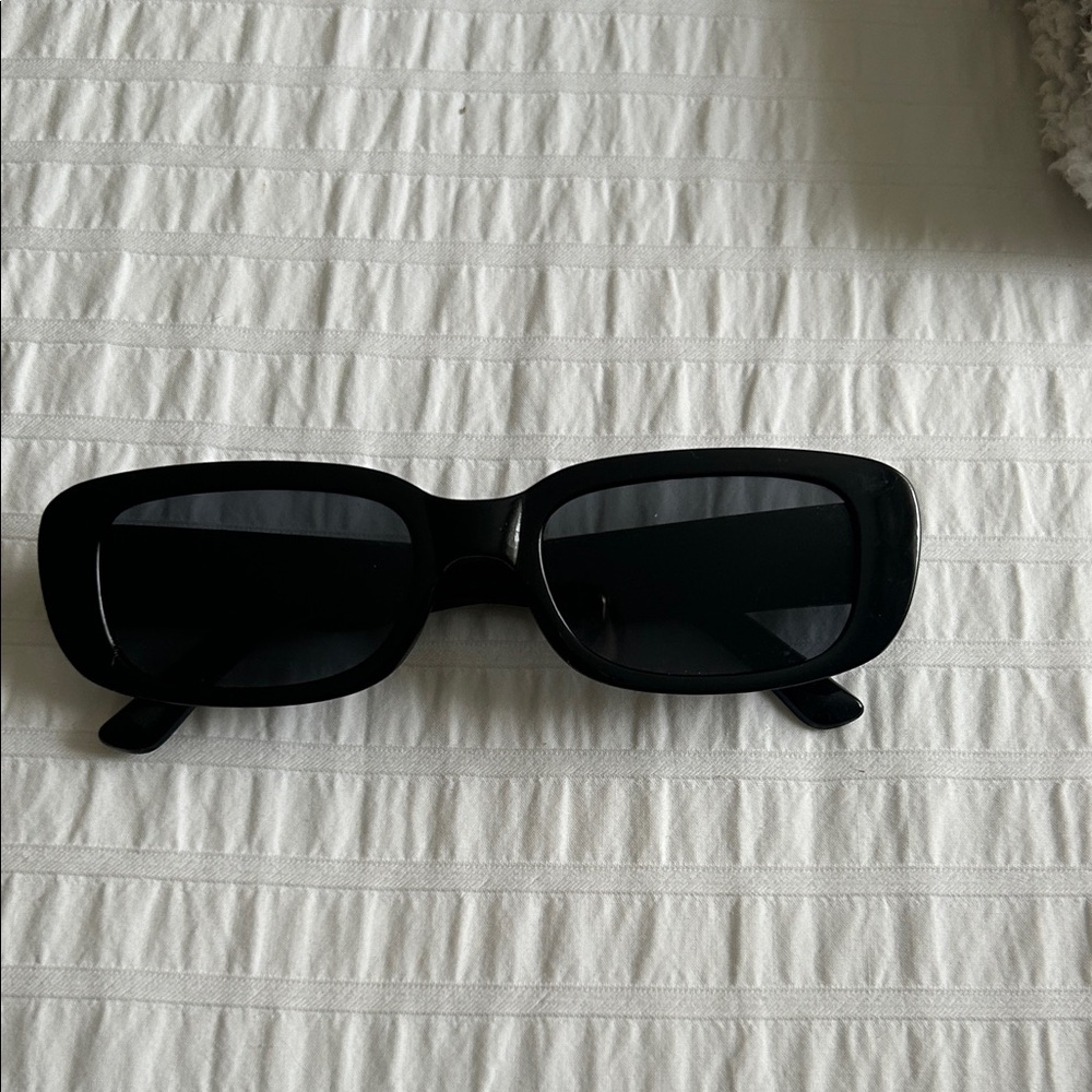 Aldo Black Rectangular Sunglasses